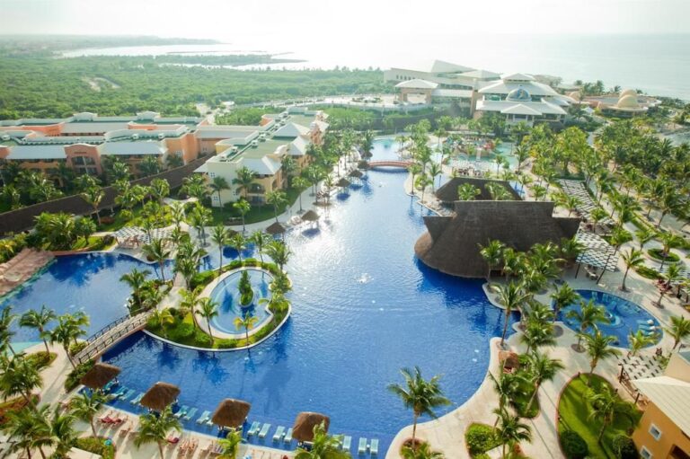 The Best All-inclusive Family Resort in Mexico For Summer 2025