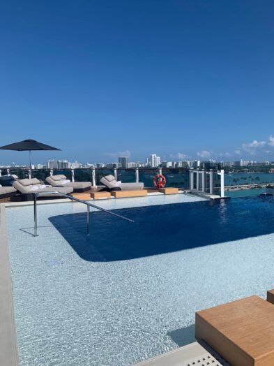 The infinity pool deck on Norwegian Cruise line Prima