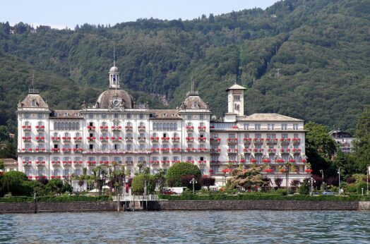a view of the Grand Hotel des Iles Borromees on Lake Maggiore