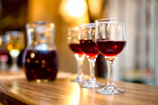 a California wine tasting bar