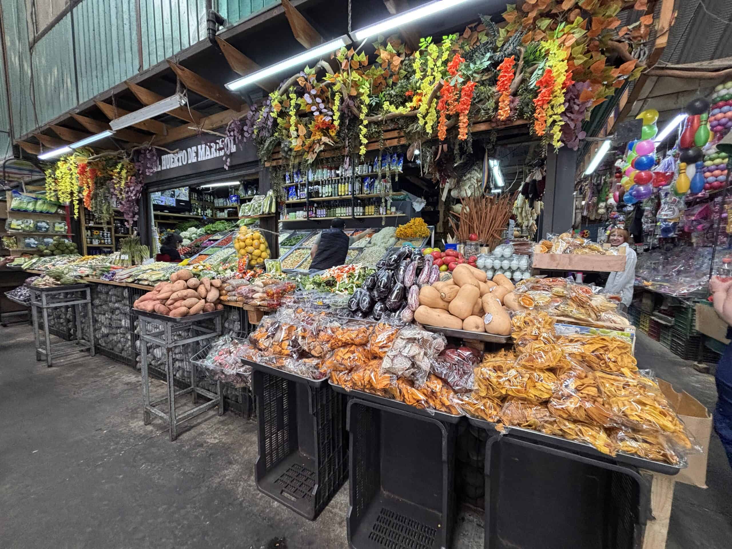 Vibrant outdoor market in Mexico with food